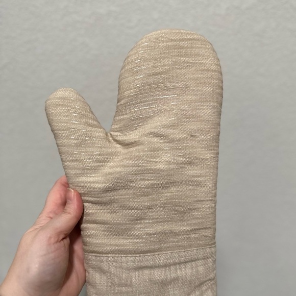 Oven Mitt- Oatmeal Colored - Picture 1 of 4
